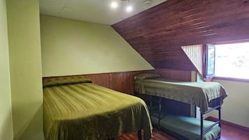 Economy Quadruple Room | 1 bedroom, free WiFi, bed sheets