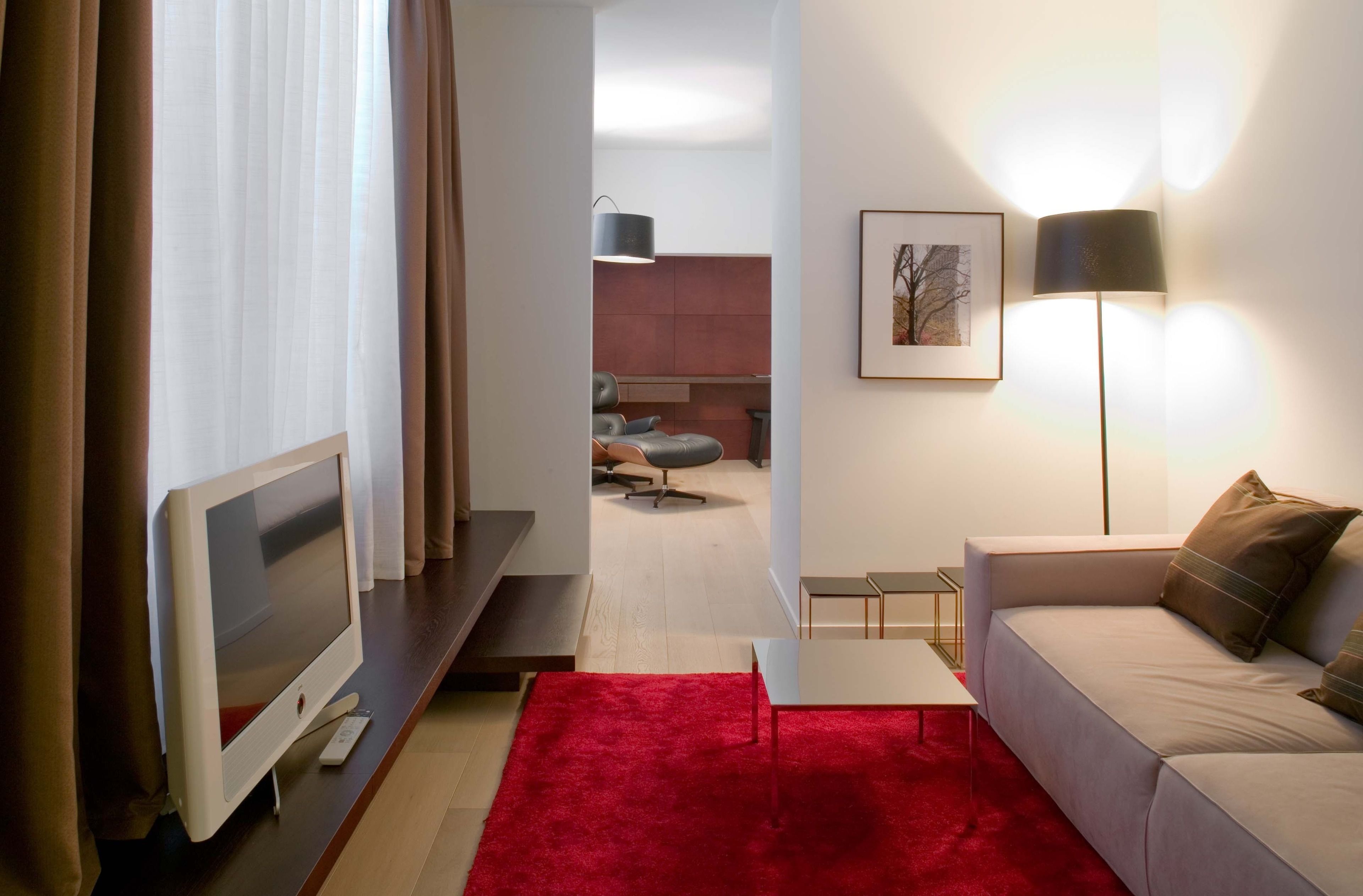 suite | living area | 43-inch smart tv with cable channels, netflix, hulu