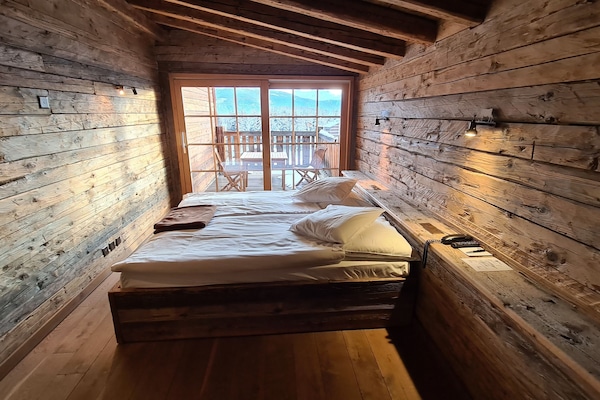 Suite, Balcony, Mountain View (South) | 1 bedroom, minibar, in-room safe, desk