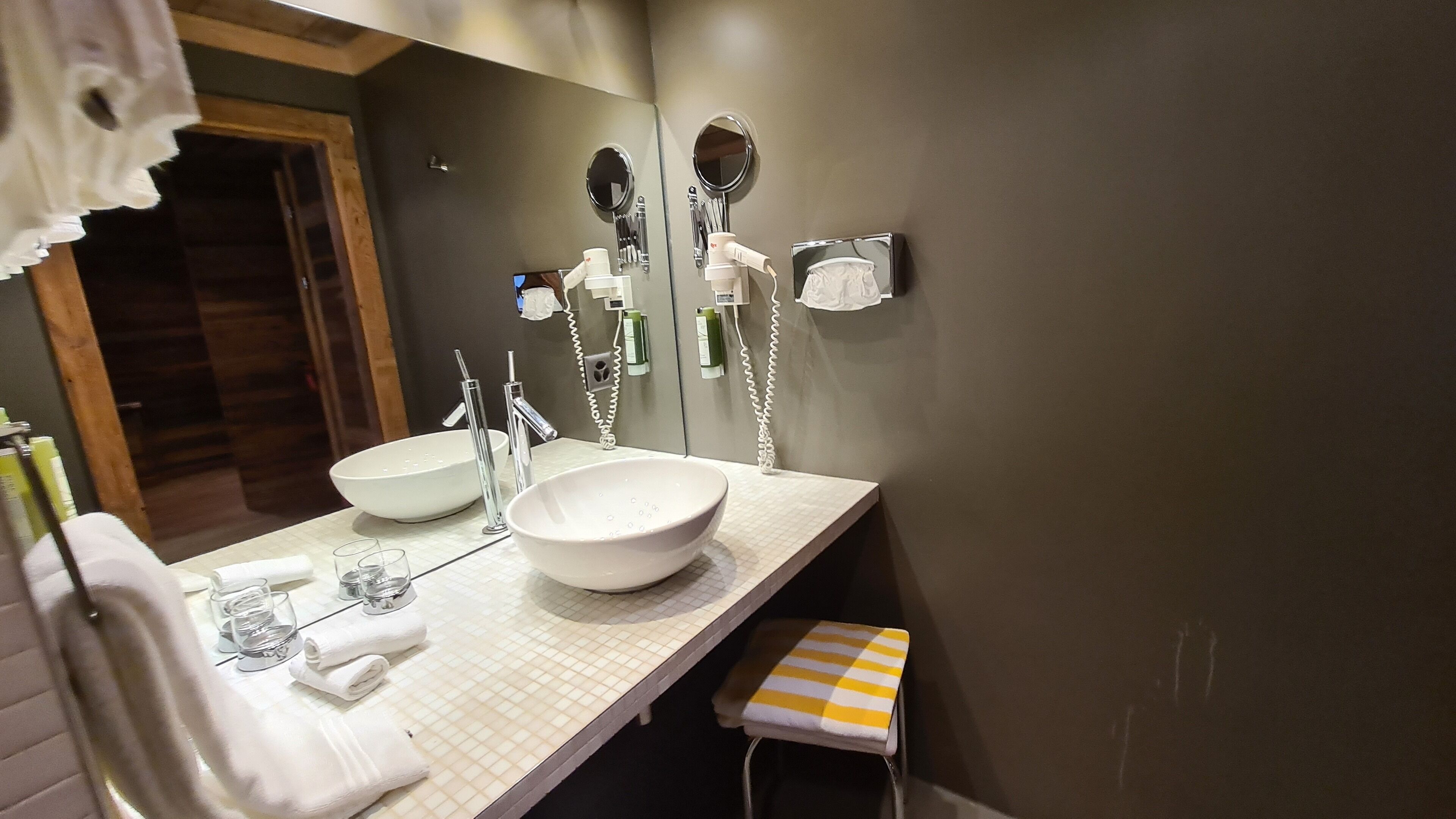 large double room (north) | bathroom | free toiletries, hair dryer, bathrobes, slippers