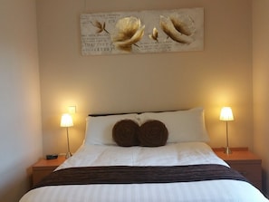 Chambre Double, salle de bains attenante