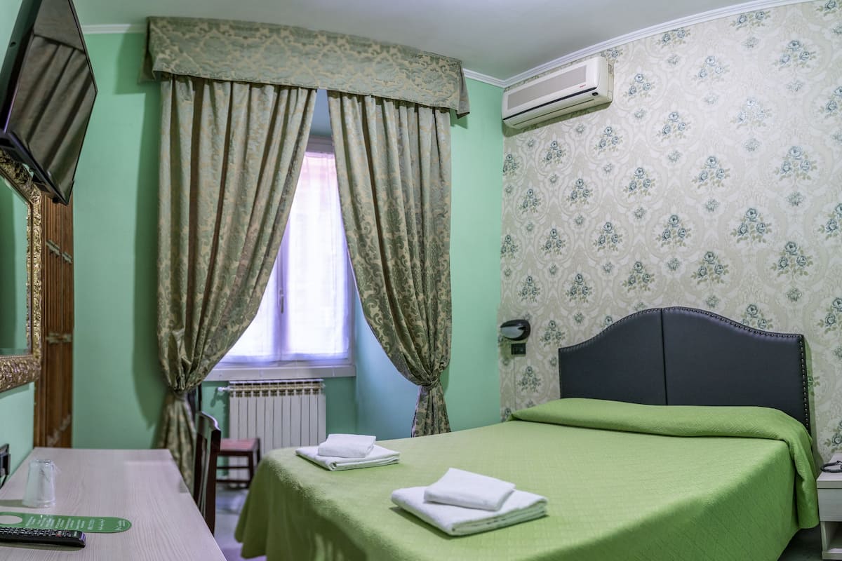 Biancheria da letto ipoallergenica, minibar, una cassaforte in camera