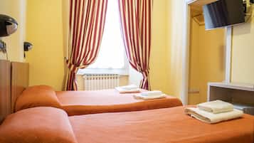 Allergikerbettwaren, Minibar, Zimmersafe, Schreibtisch