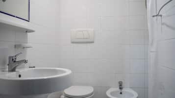 Vierbettzimmer | Badezimmer