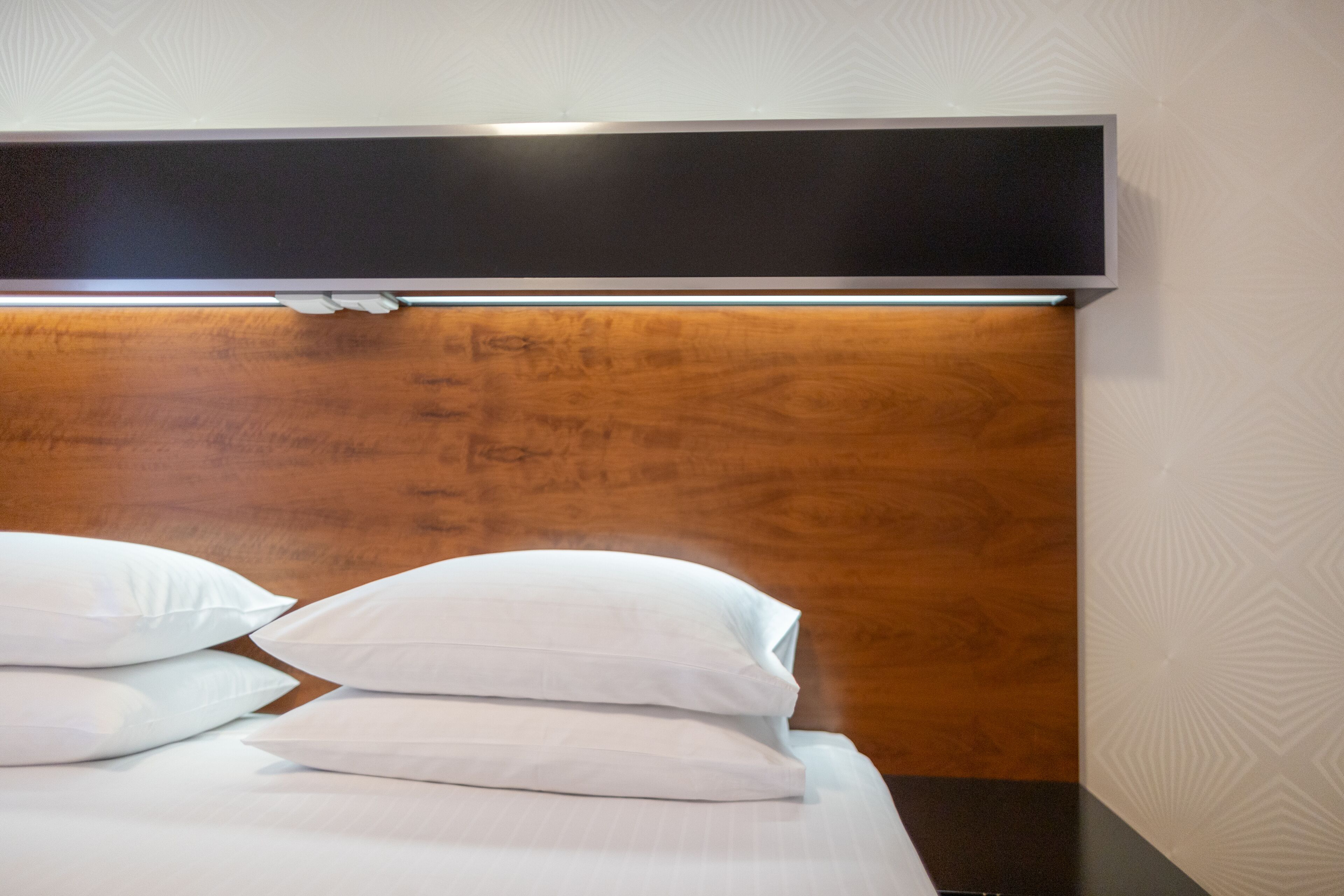 apartment | 1 bedroom, minibar, in-room safe, individually decorated