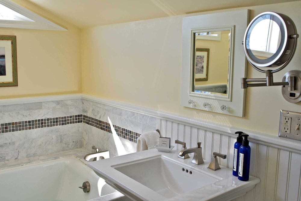 Mill House Inn by null