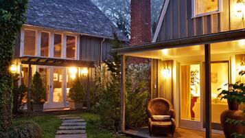 Exclusieve cottage, meerdere slaapkamers, privézwembad | Italiaanse Frette-lakens, luxe beddengoed, donsdekens, pillowtop-bedden