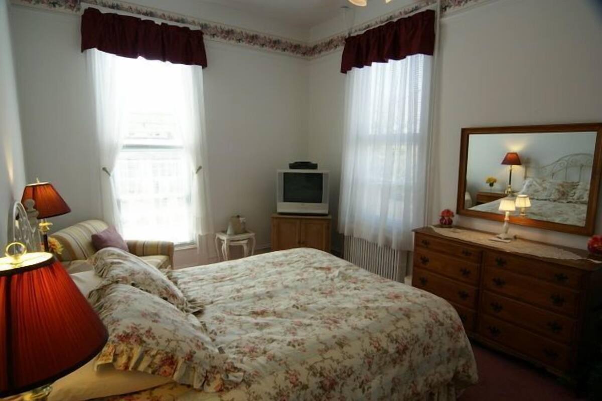 Habitación 12, Primerose Garden