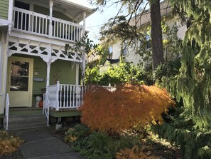 Exterior detail - Niagara Inn Bed & Breakfast (Niagara Falls)