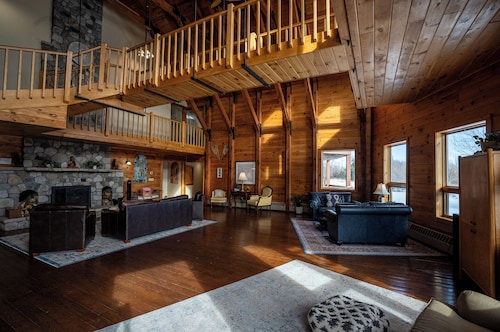 Point au Roche Lodge