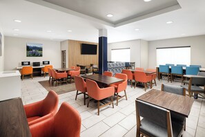 Exterior - Holiday Inn Express Hotel & Suites NORTH SEQUIM by IHG (Sequim)
