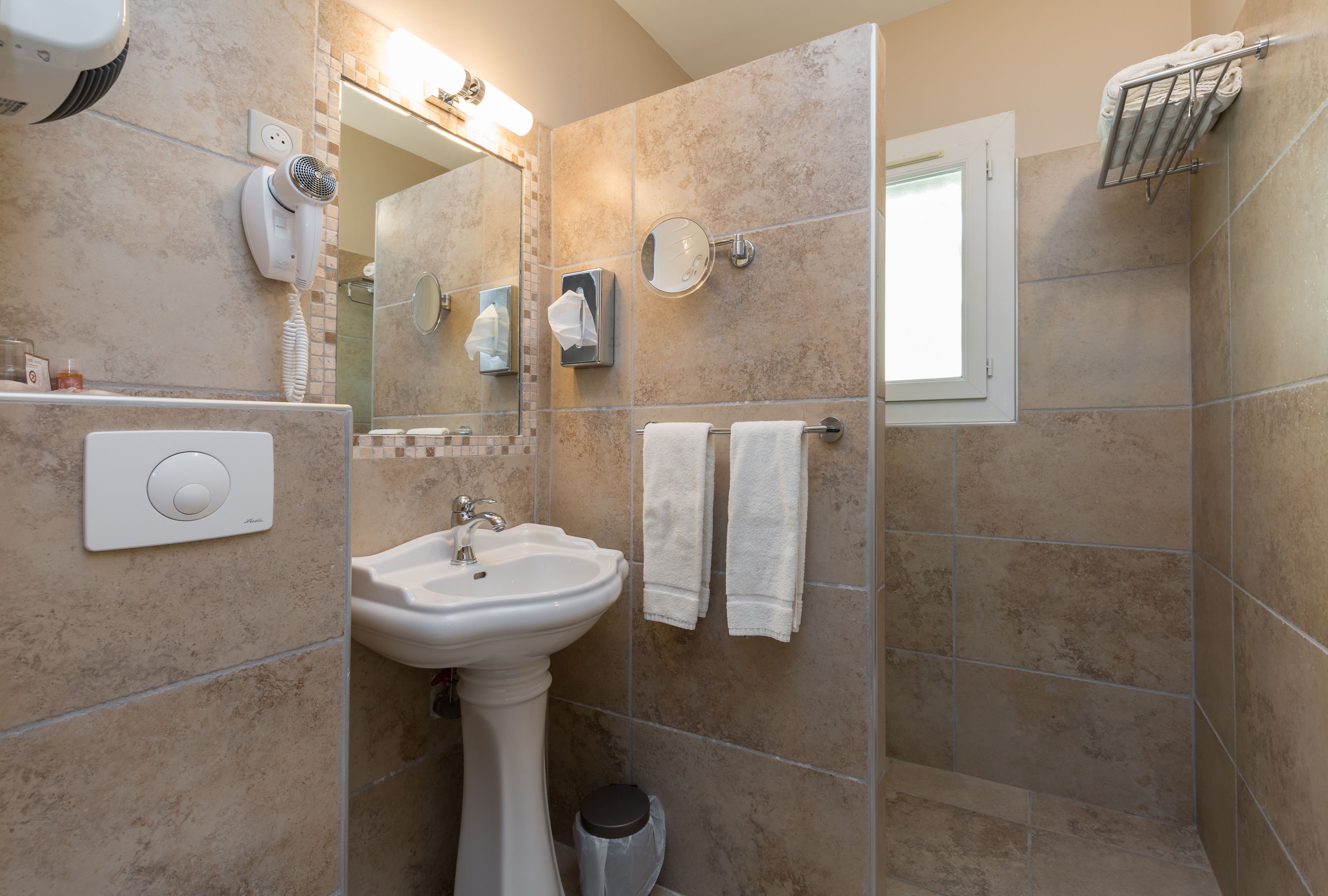 superior room | bathroom | free toiletries, hair dryer, towels, soap