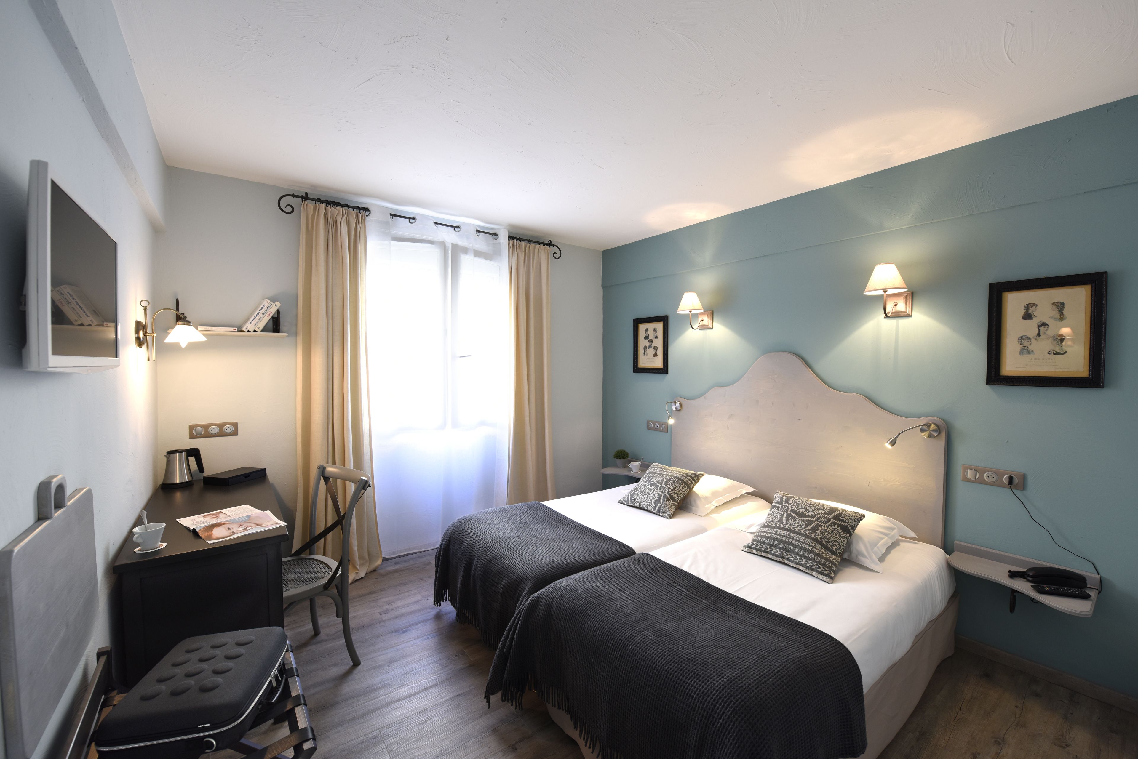 superior room | iron/ironing board, cots/infant beds, free wifi, bed sheets
