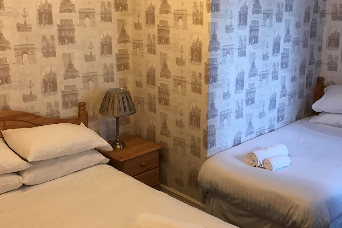 Vierbettzimmer, Verbindungszimmer