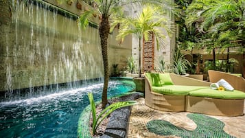 Outdoor pool, open 8:00 AM to 9:00 PM, pool umbrellas, pool loungers