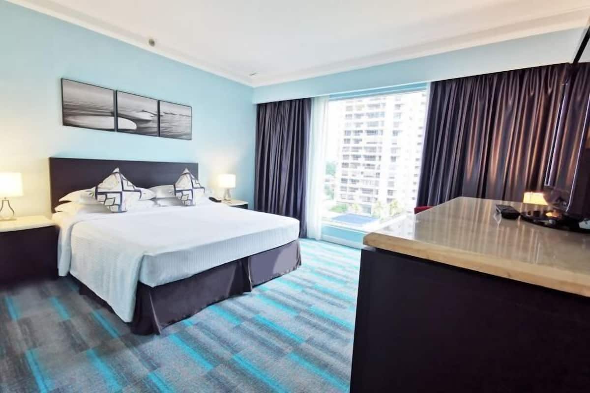 Minibar, in-room safe, desk, blackout drapes