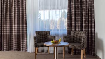 Minibar, desk, free WiFi, bed sheets