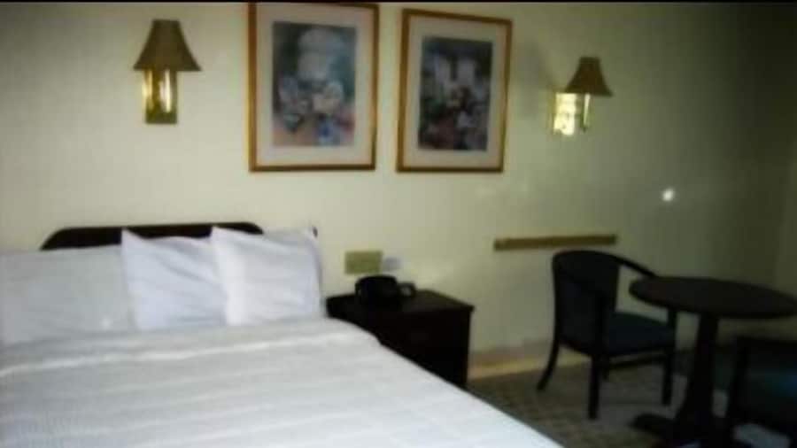Inn At Arbor Ridge Hotel & Conference Center