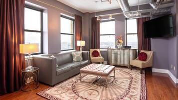 Suite, 1 King Bed with Sofa bed, Non Smoking | Premium bedding, down comforters, pillowtop beds, individually decorated