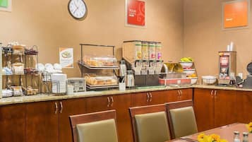 Colazione completa inclusa, servita tutte le mattine