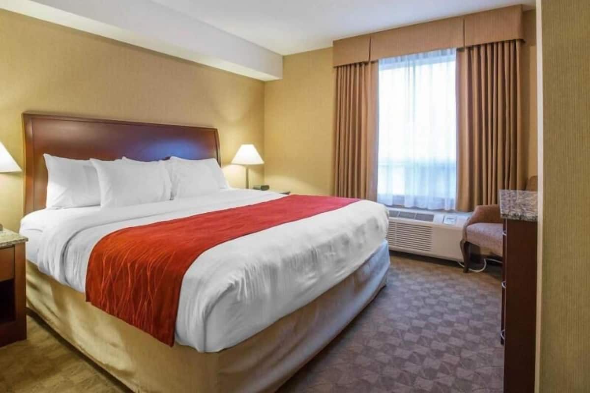Ropa de cama de alta calidad y colchones con acolchado adicional