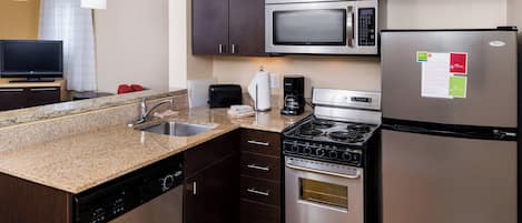 Suite, 2 Bedrooms | In-room safe, desk, soundproofing, iron/ironing board