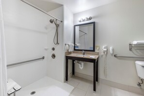 Room, 2 Queen Beds, Accessible, Non Smoking | Bathroom