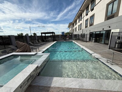 Garner Hotel Norman Universirty Area by IHG
