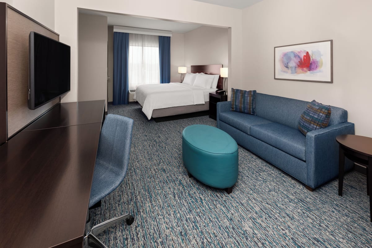 Suite, 1 King Bed | Premium bedding, pillowtop beds, desk, laptop workspace