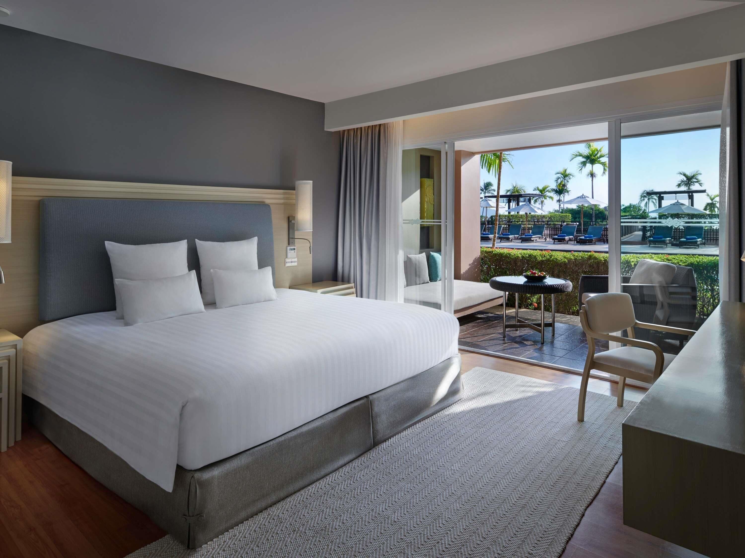 Deluxe Room, 1 King Bed | 1 bedroom, premium bedding, down comforters, memory foam beds