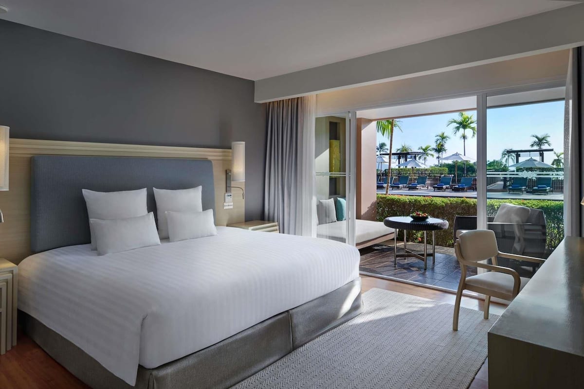Deluxe Room, 1 King Bed