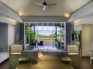 Villa, 1 King Bed, Beachfront
