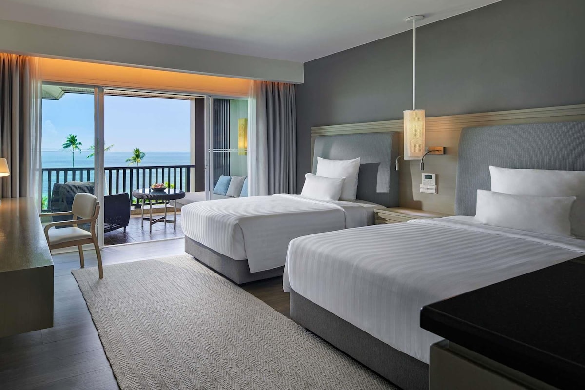 Deluxe Room, 2 Twin Beds, Sea View | 1 bedroom, premium bedding, down comforters, memory foam beds