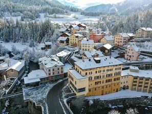 Front of property - Hotel Albula & Julier (Albula-Alvra)