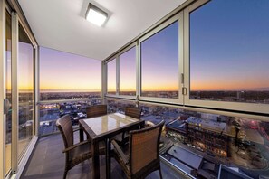 2 Bedroom Sky View | View from room - iStay Precinct Adelaide (Adelaide)