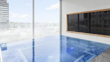 Indoor spa tub