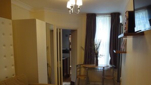 Unclassified image, 3 of 35, button - Dylan Apartments Kensington (London)