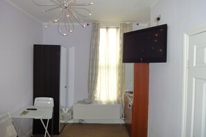 Studio – standard, 1 dobbeltseng | Strykejern/-brett, wi-fi (inkludert) og sengetøy