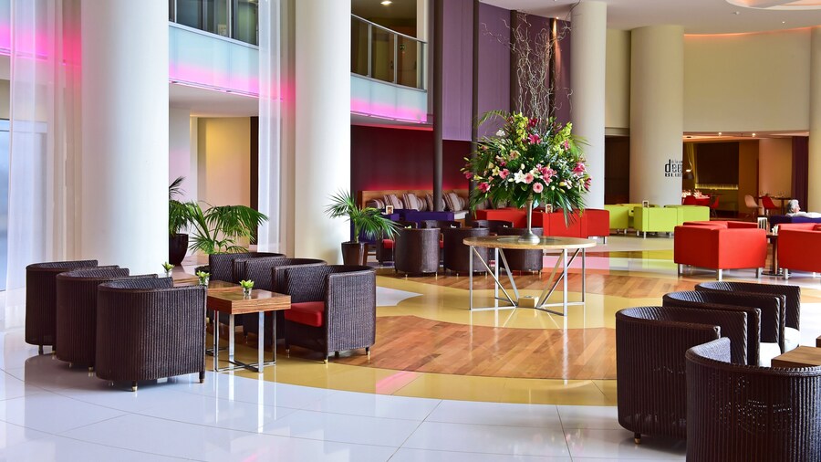 Pestana Promenade Ocean Resort Hotel