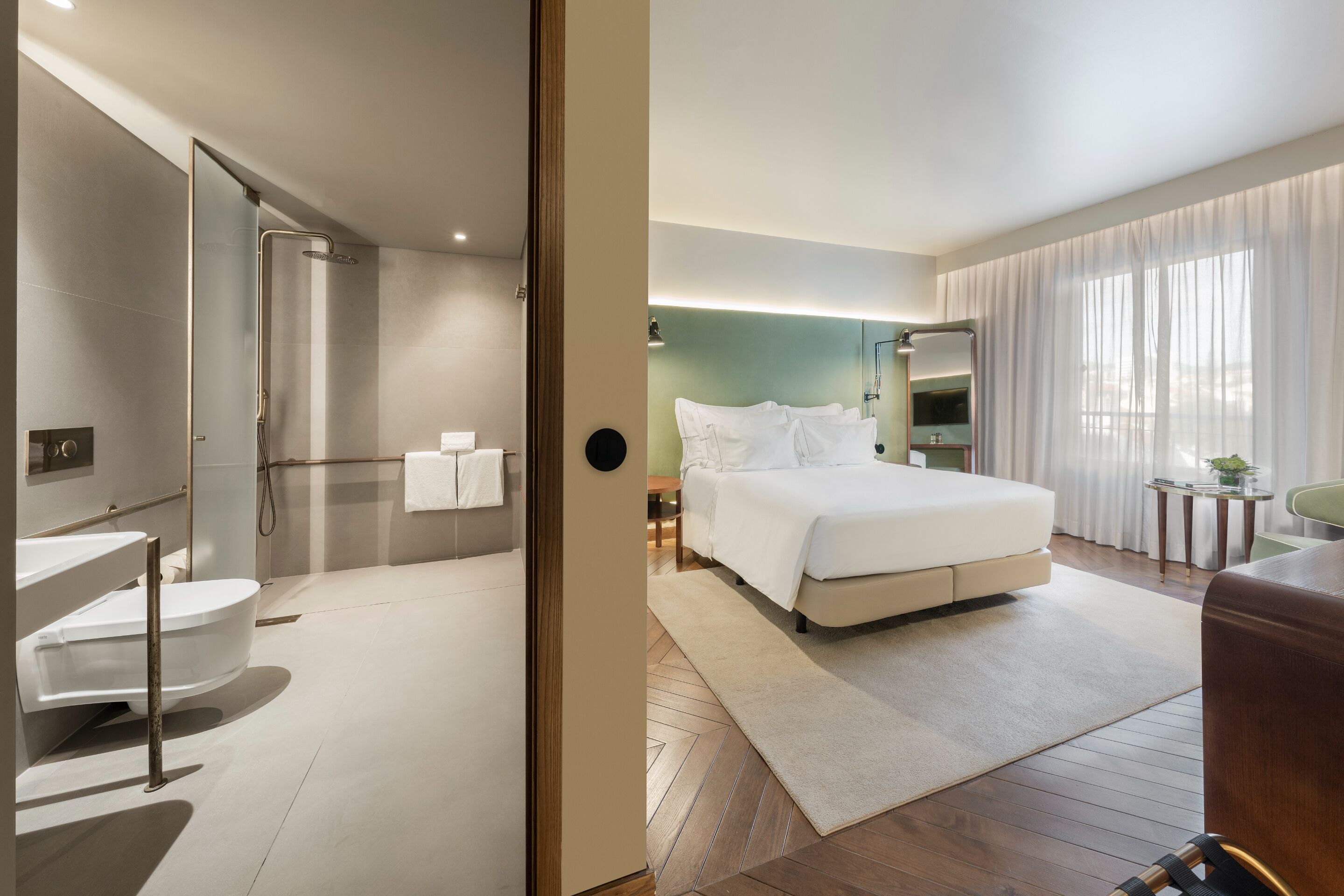 1 bedroom, minibar, in-room safe, desk