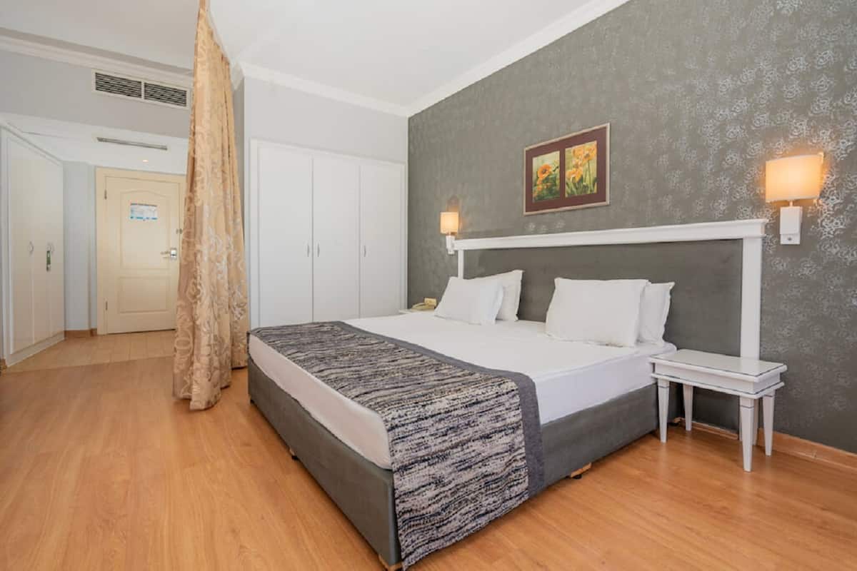 1 quarto, frigobar, cofres nos quartos, Wi-Fi de cortesia