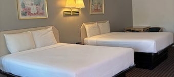 Lark Motel