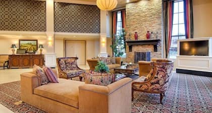 Grand Hotel at Bridgeport