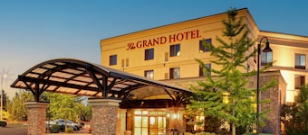 Grand Hotel at Bridgeport