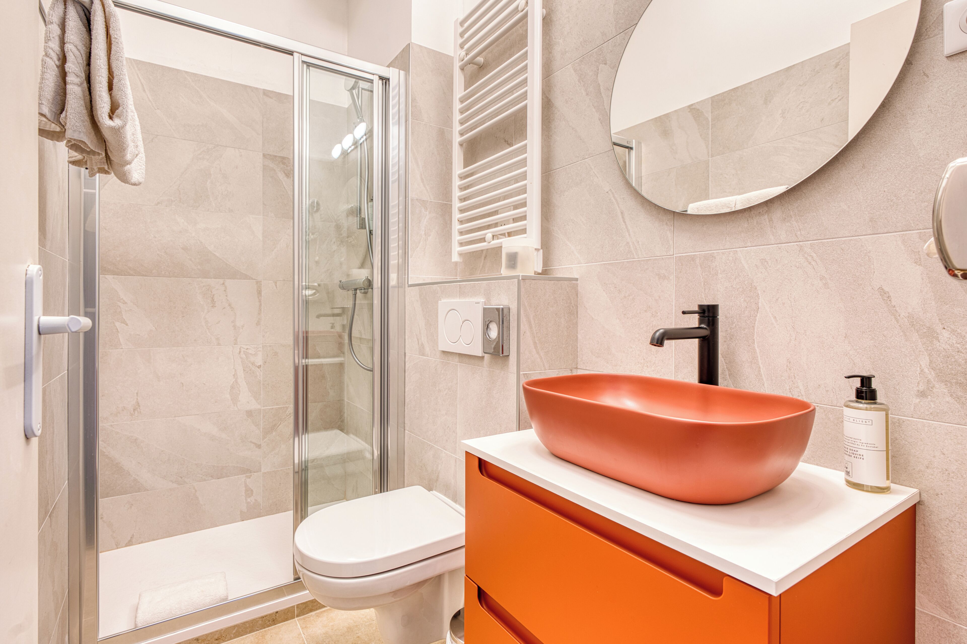 eco-friendly toiletries, hair dryer, towels