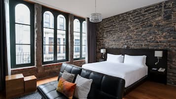 Phòng Deluxe (Extra Large) | 1 phòng ngủ, bộ đồ giường cao cấp, chăn bông, minibar