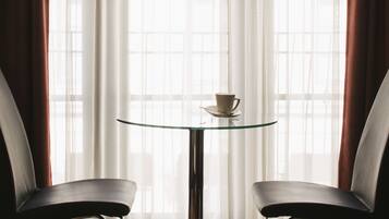 Room (Large) | Living area | 42-inch LCD TV with cable channels, TV