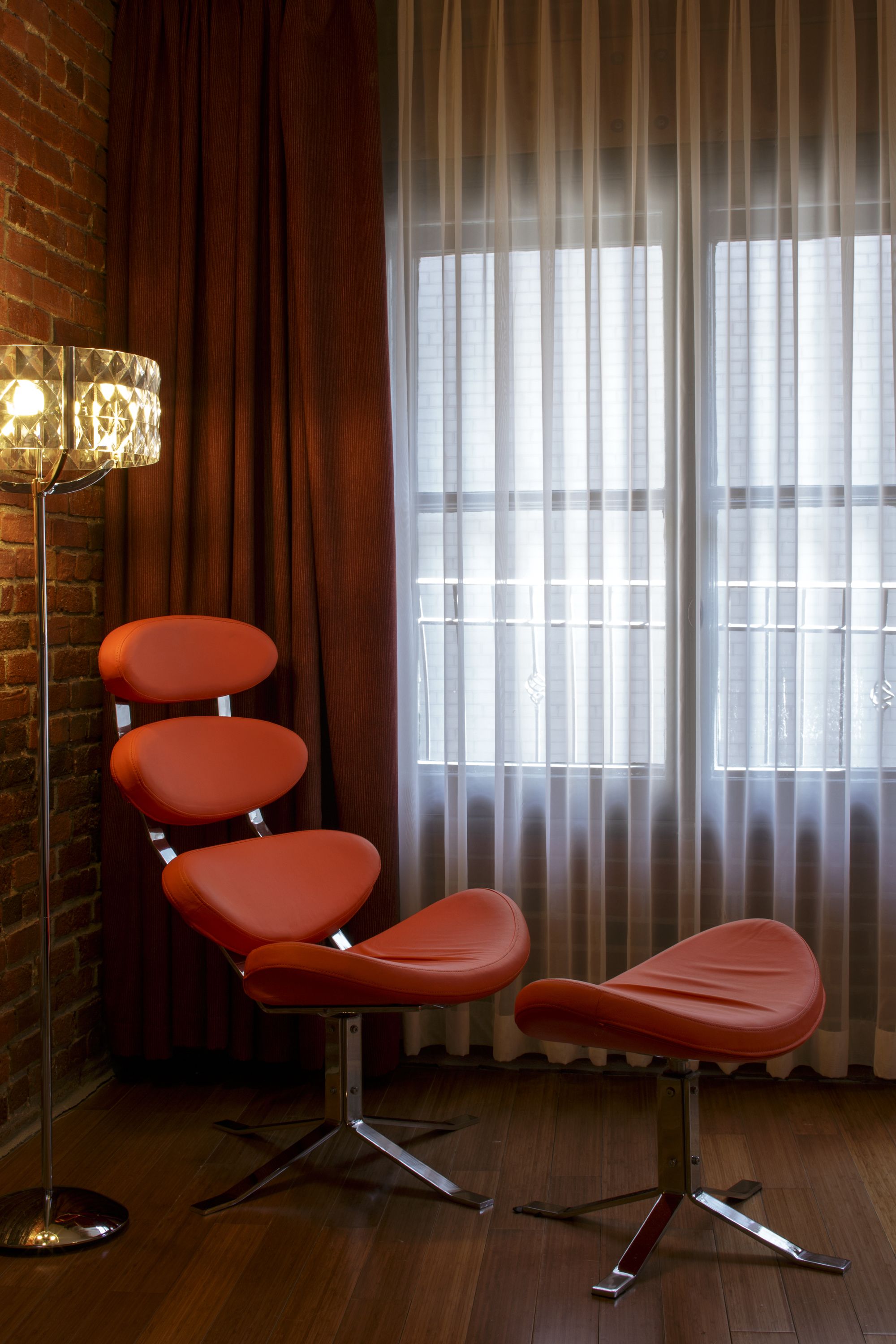 room (large) | living area | 42-inch lcd tv with cable channels, tv