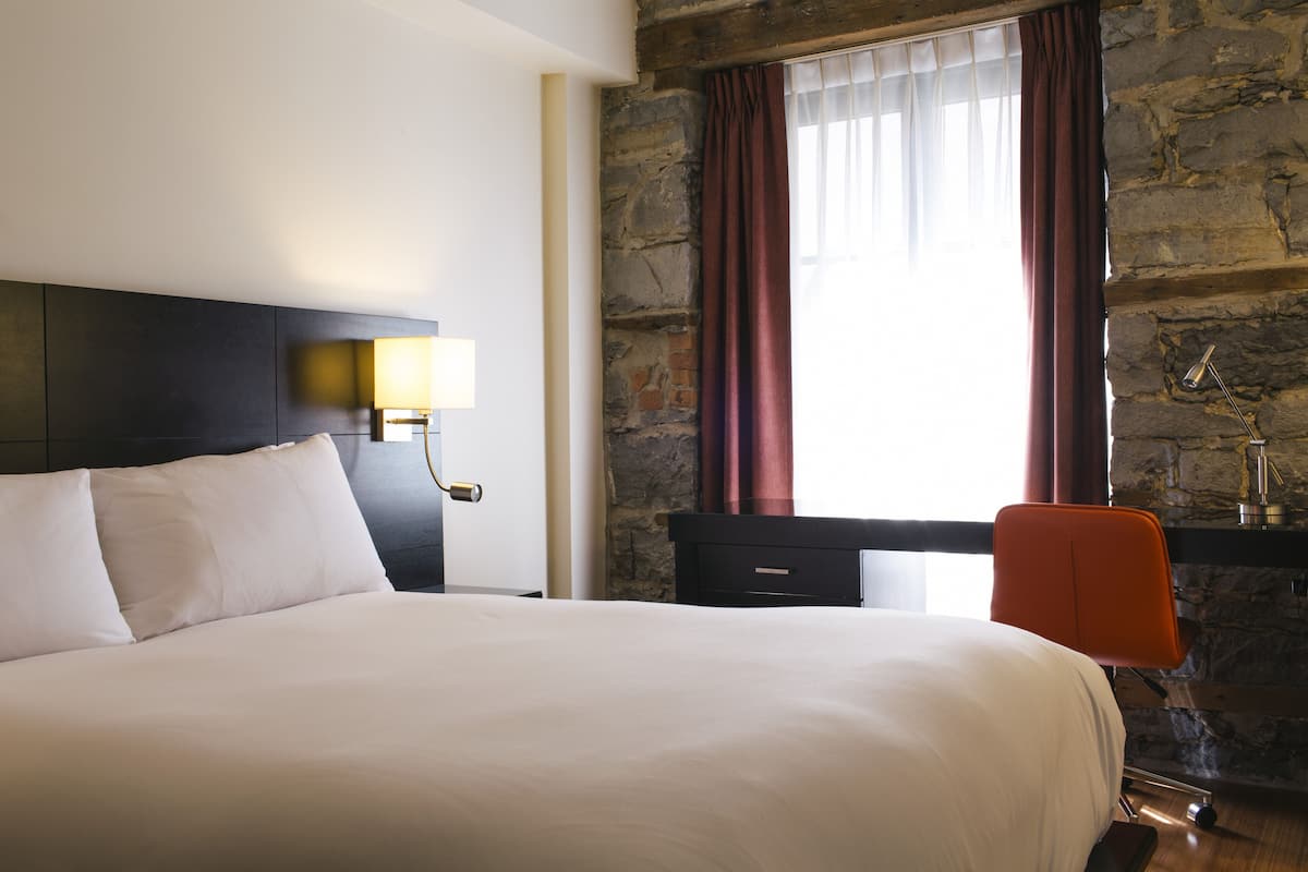 1 habitación, ropa de cama de alta calidad, edredón y minibar