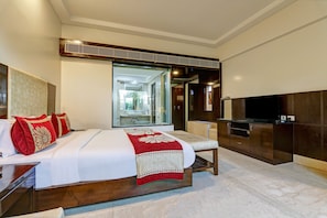 Habitación doble de lujo, 1 cama King size | Ropa de cama hipoalergénica y minibar